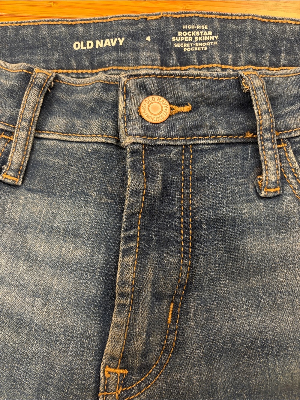 Old Navy High-Rise Rockstar Super Skinny Jeans in classic blue